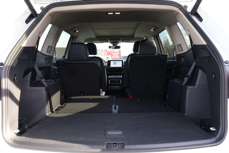 Volkswagen Atlas Vehicle Image 10