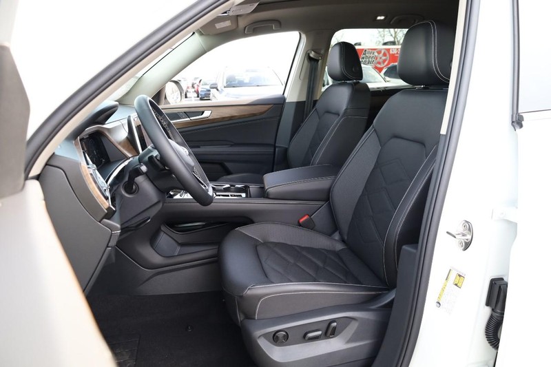 Volkswagen Atlas Vehicle Image 12