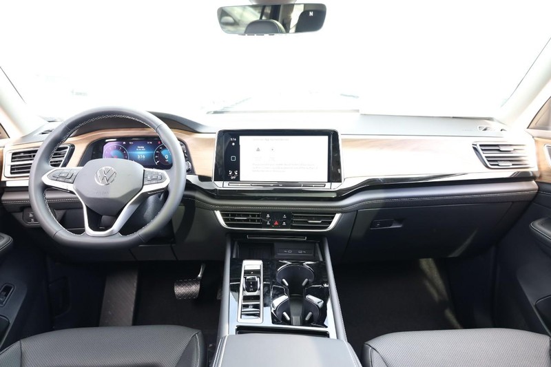 Volkswagen Atlas Vehicle Image 30