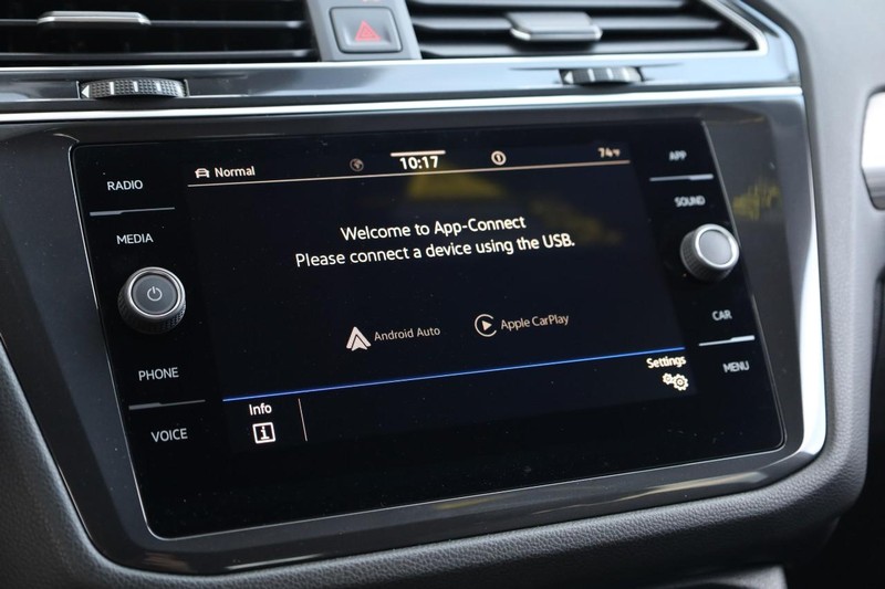 Volkswagen Tiguan Vehicle Image 13