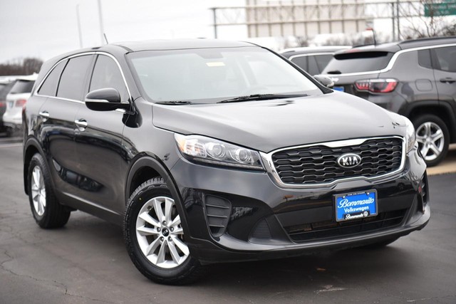 Used 2019 Kia Sorento LX with VIN 5XYPG4A39KG511018 for sale in Hazelwood, MO