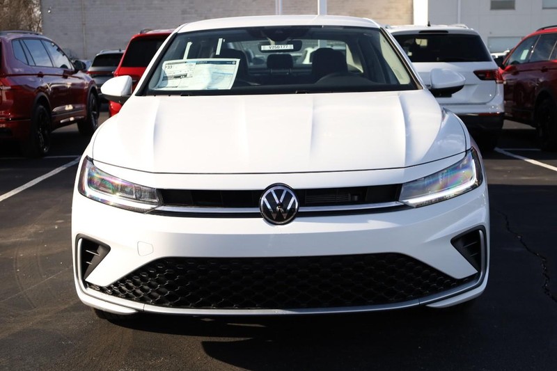 Volkswagen Jetta Vehicle Image 05