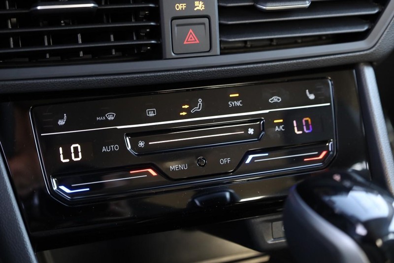 Volkswagen Jetta Vehicle Image 14
