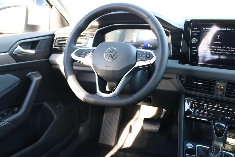 Volkswagen Jetta Vehicle Image 23