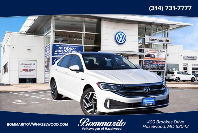 2024 Volkswagen Jetta SEL at Bommarito VW in Hazelwood MO