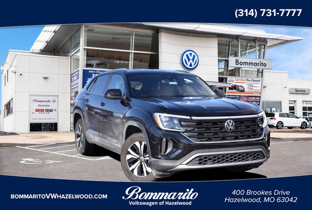 2024 Volkswagen Atlas Cross Sport 2.0T SE at Bommarito VW in Hazelwood MO