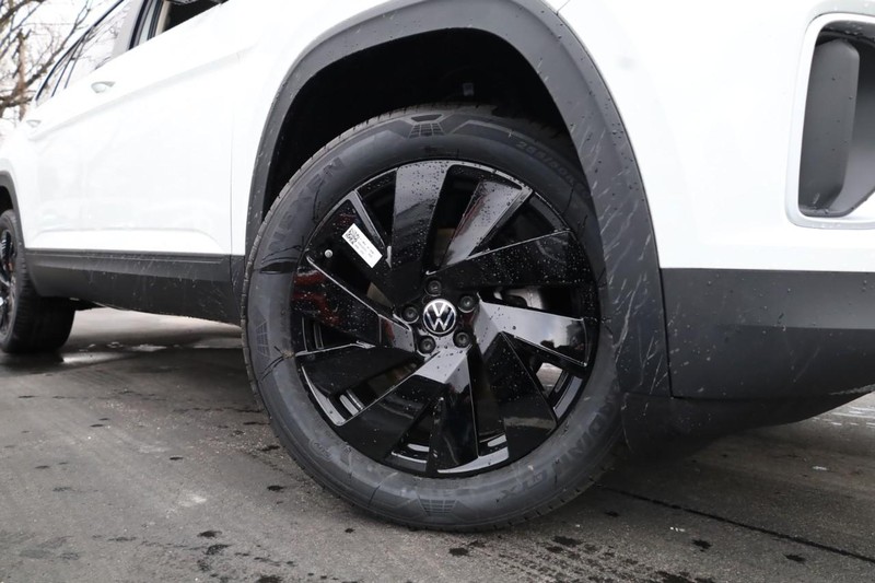Volkswagen Atlas Vehicle Image 04