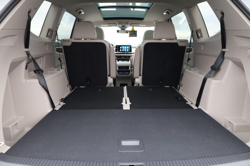 Volkswagen Atlas Vehicle Image 09