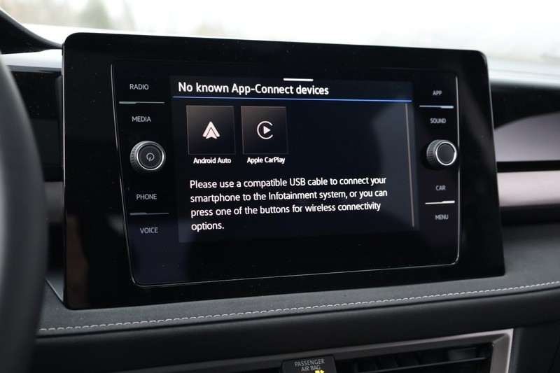 Volkswagen Taos Vehicle Image 14