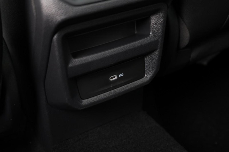 Volkswagen Taos Vehicle Image 25