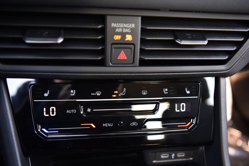 Volkswagen Jetta GLI Vehicle Image 14
