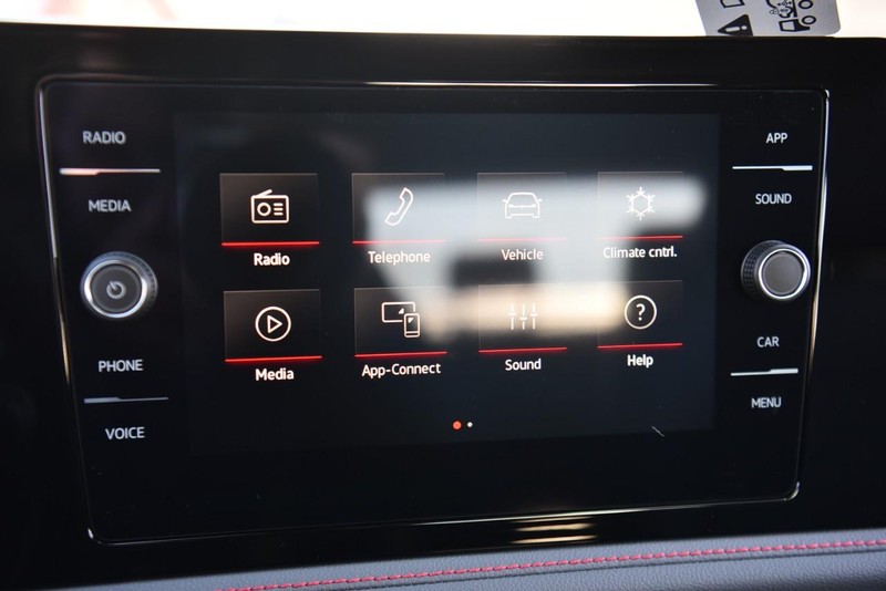 Volkswagen Jetta GLI Vehicle Image 18