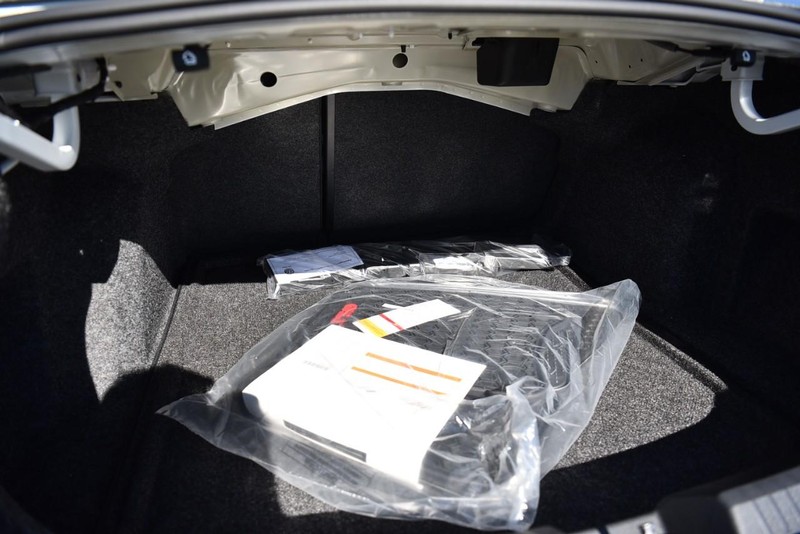 Volkswagen Jetta GLI Vehicle Image 24