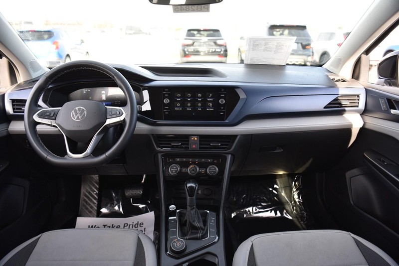 Volkswagen Taos Vehicle Image 07