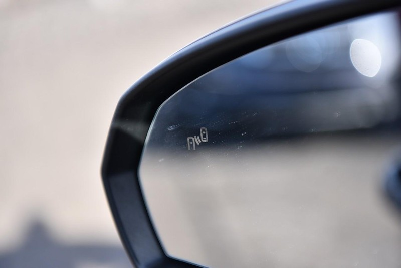 Volkswagen Taos Vehicle Image 10