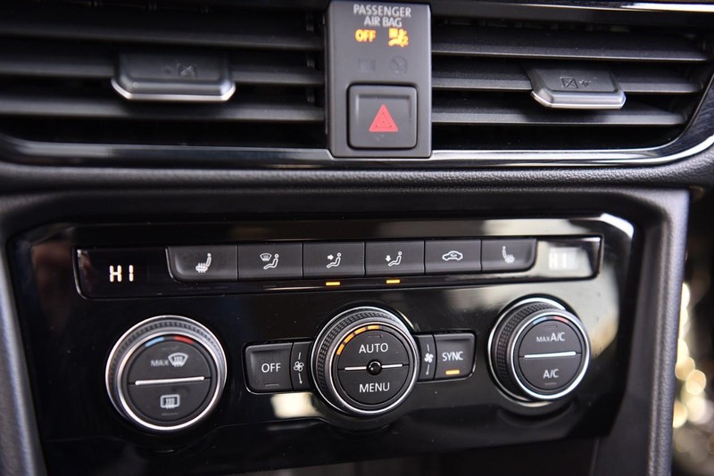 Volkswagen Taos Vehicle Image 14