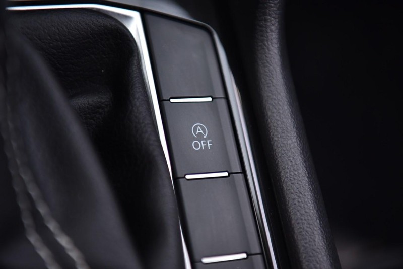 Volkswagen Taos Vehicle Image 18