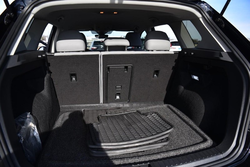 Volkswagen Taos Vehicle Image 26