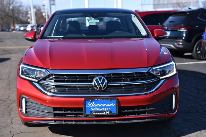 Volkswagen Jetta Vehicle Image 04