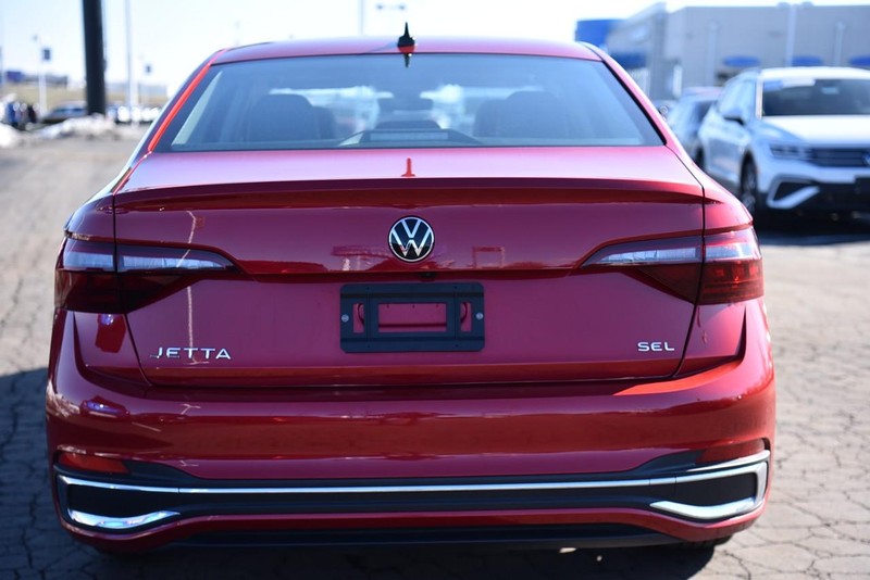 Volkswagen Jetta Vehicle Image 06