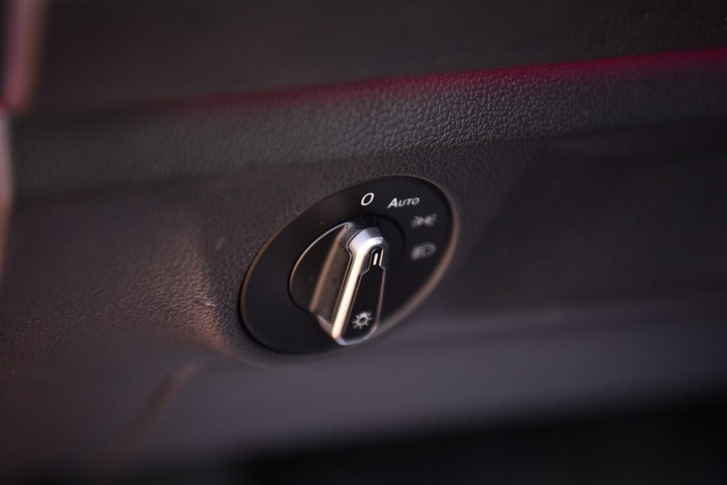 Volkswagen Jetta Vehicle Image 11
