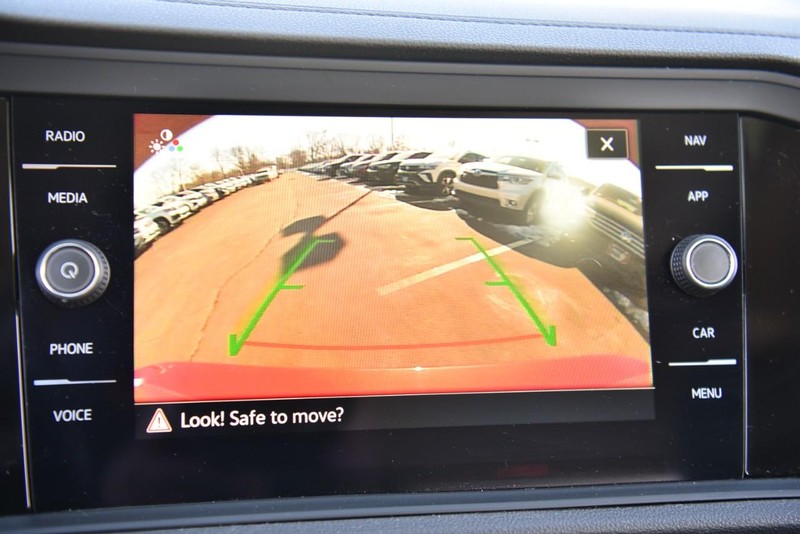 Volkswagen Jetta Vehicle Image 13