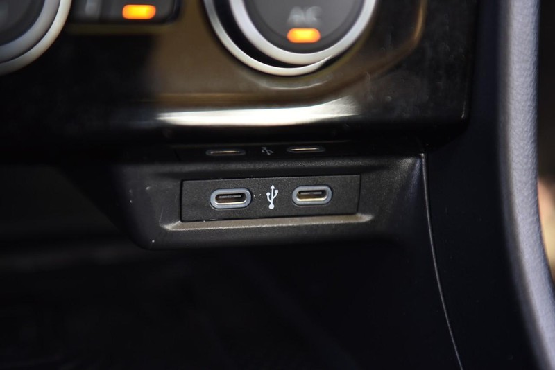 Volkswagen Jetta Vehicle Image 15