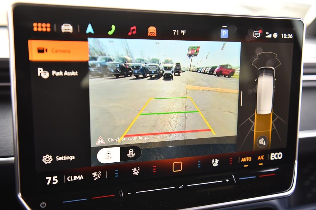 Volkswagen ID. Buzz Vehicle Full-screen Gallery Image 13