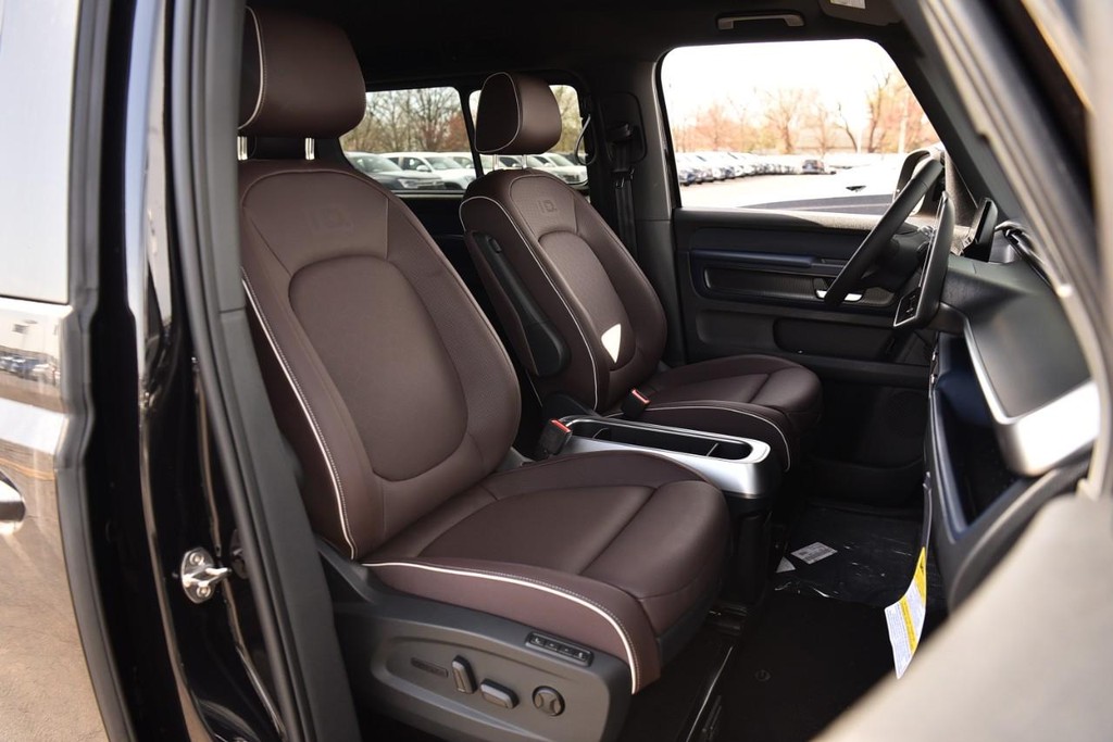 Volkswagen ID. Buzz Vehicle Full-screen Gallery Image 19