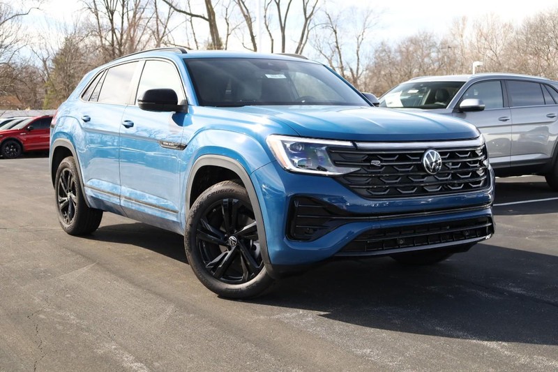 Volkswagen Atlas Cross Sport Vehicle Image 02