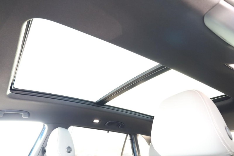 Volkswagen Atlas Cross Sport Vehicle Image 24