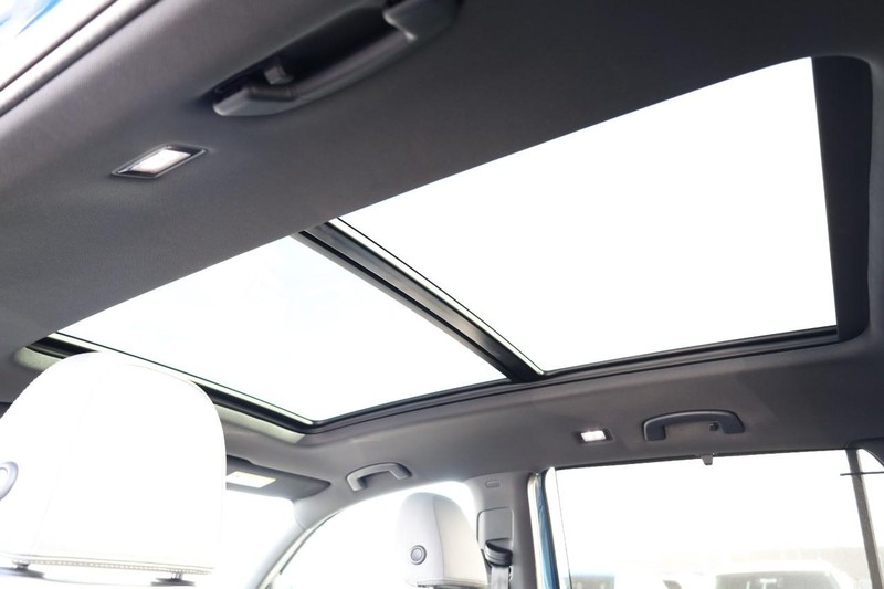Volkswagen Atlas Cross Sport Vehicle Image 25