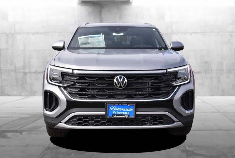 Volkswagen Atlas Cross Sport Vehicle Image 04