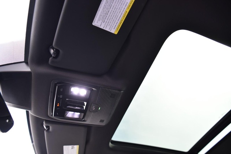 Volkswagen Atlas Cross Sport Vehicle Image 21
