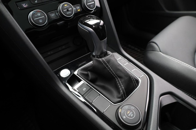 Volkswagen Taos Vehicle Image 19