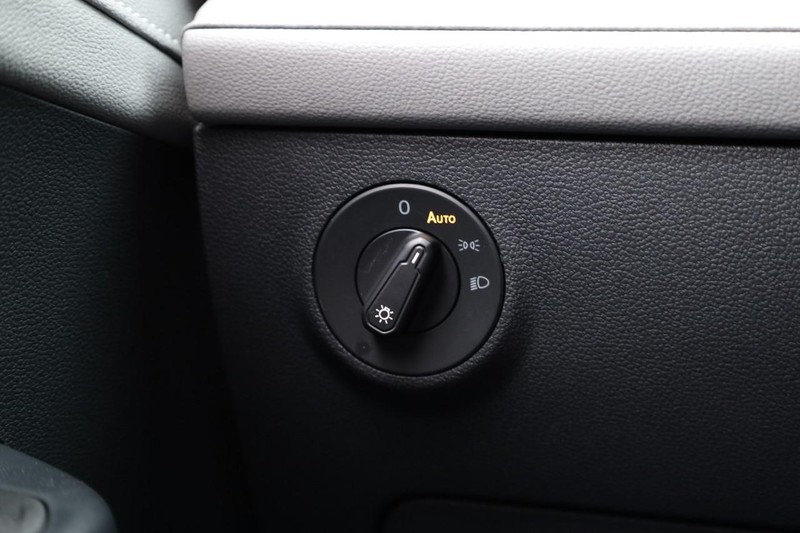 Volkswagen Taos Vehicle Image 21