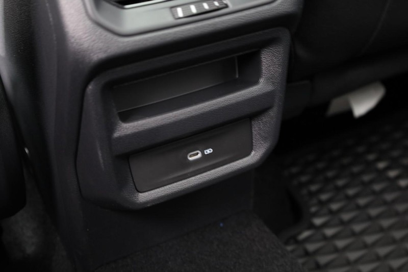 Volkswagen Taos Vehicle Image 25