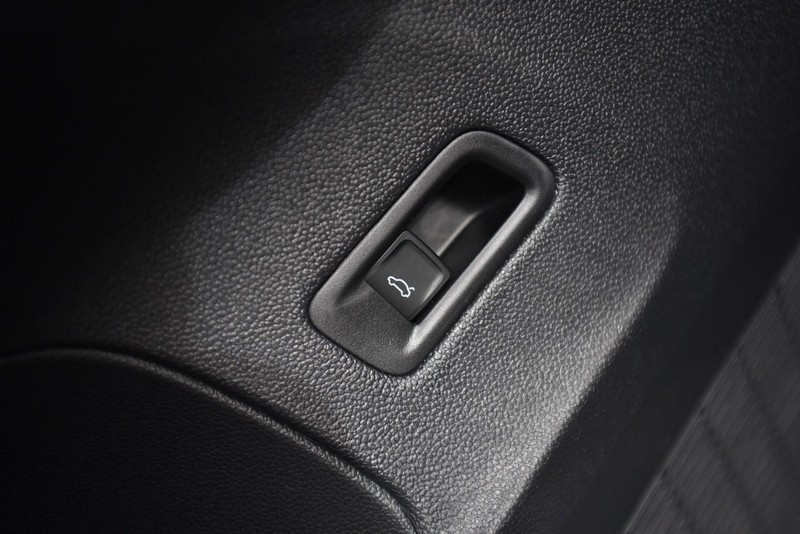 Volkswagen Atlas Vehicle Image 09