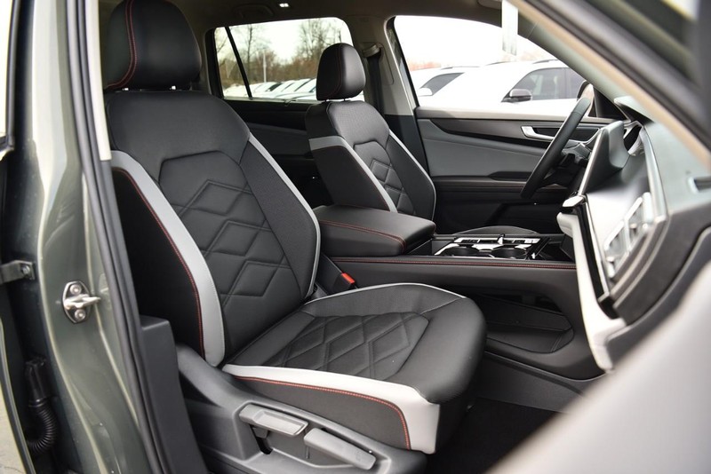 Volkswagen Atlas Vehicle Image 20
