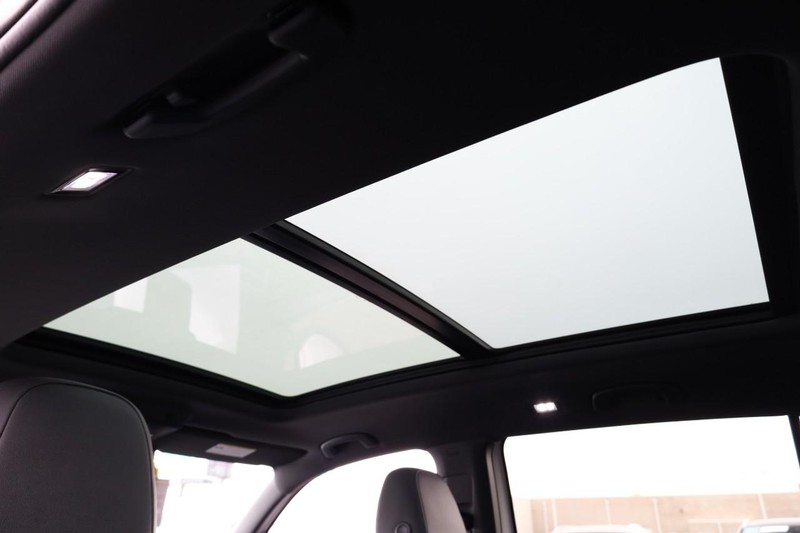 Volkswagen Atlas Cross Sport Vehicle Image 12