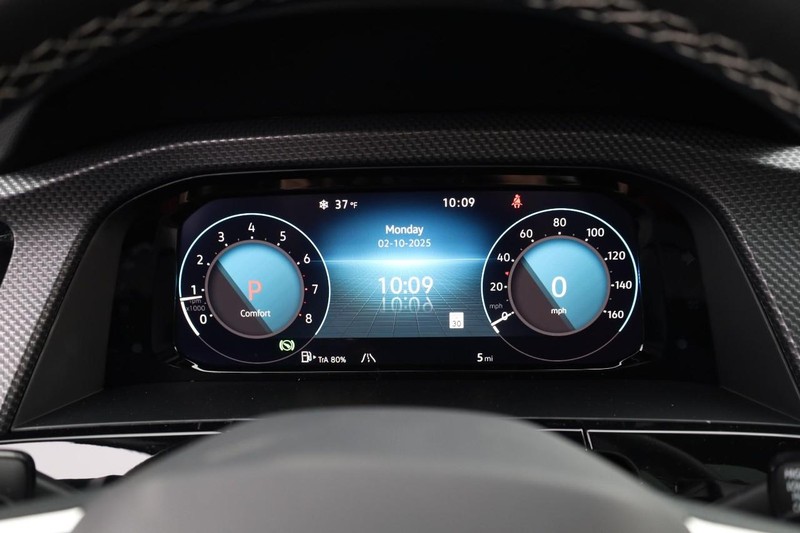 Volkswagen Atlas Cross Sport Vehicle Image 15