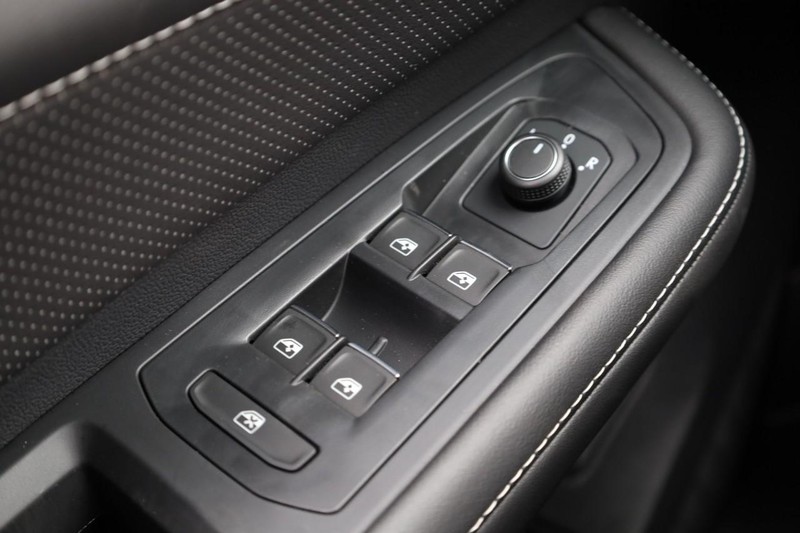 Volkswagen Atlas Cross Sport Vehicle Image 24