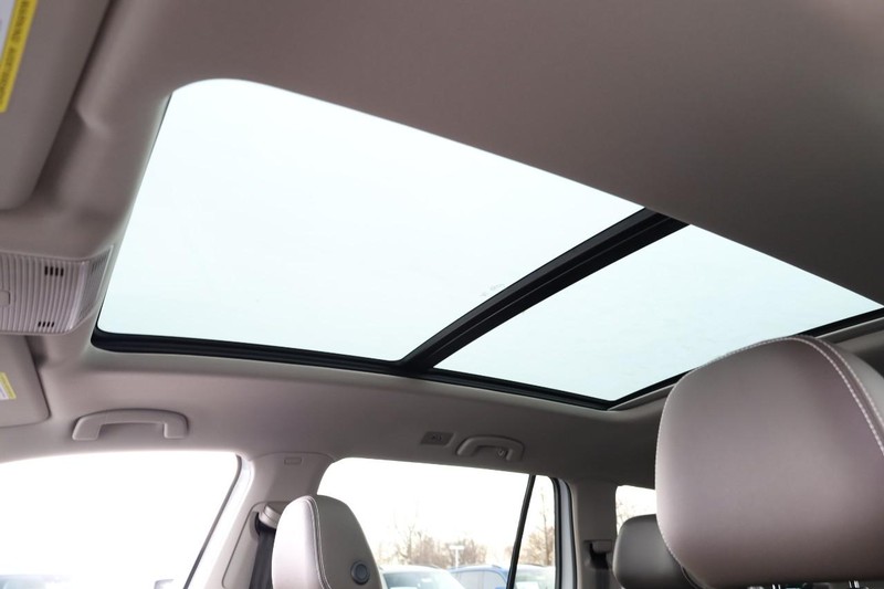 Volkswagen Atlas Vehicle Image 13