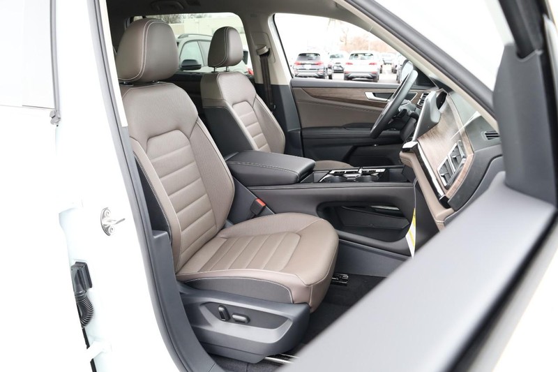Volkswagen Atlas Vehicle Image 33