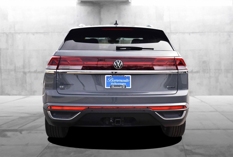 Volkswagen Atlas Cross Sport Vehicle Image 06