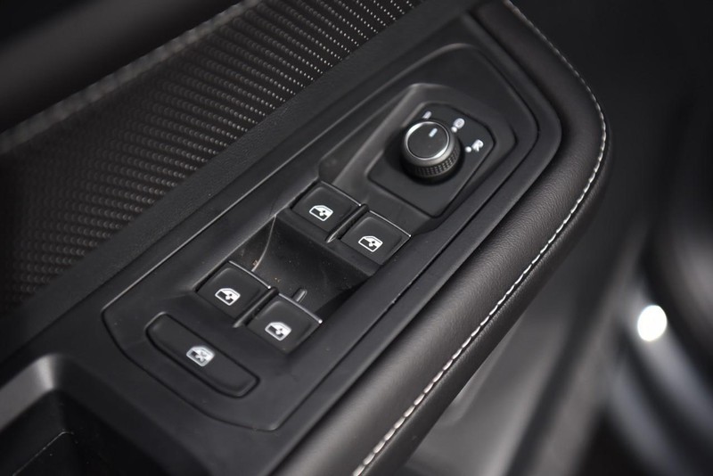 Volkswagen Atlas Cross Sport Vehicle Image 08