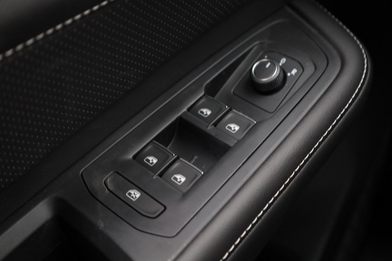Volkswagen Atlas Cross Sport Vehicle Image 19