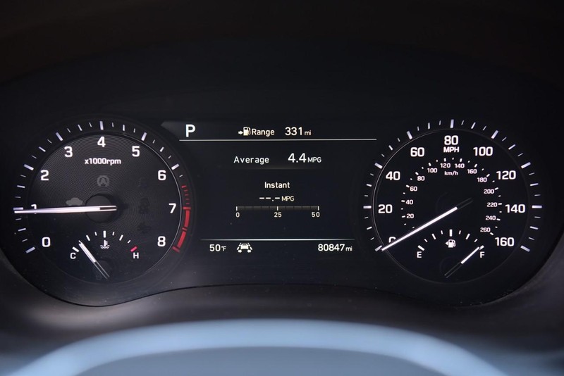 Genesis G80 Vehicle Image 13