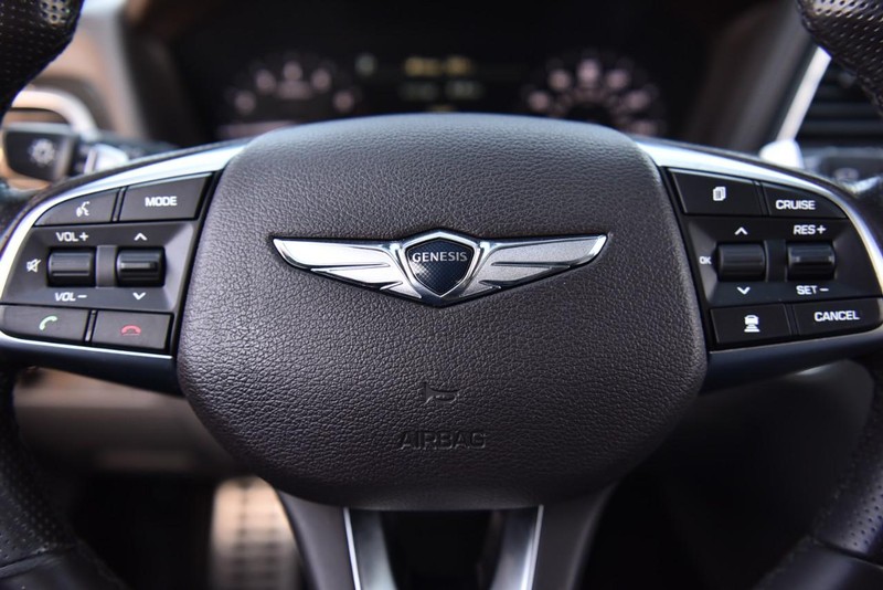 Genesis G80 Vehicle Image 20