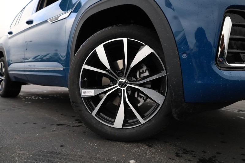Volkswagen Atlas Vehicle Image 04